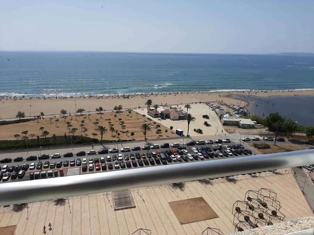 Estudio En Primera Linea De Mar Empuriabrava Kültér fotó