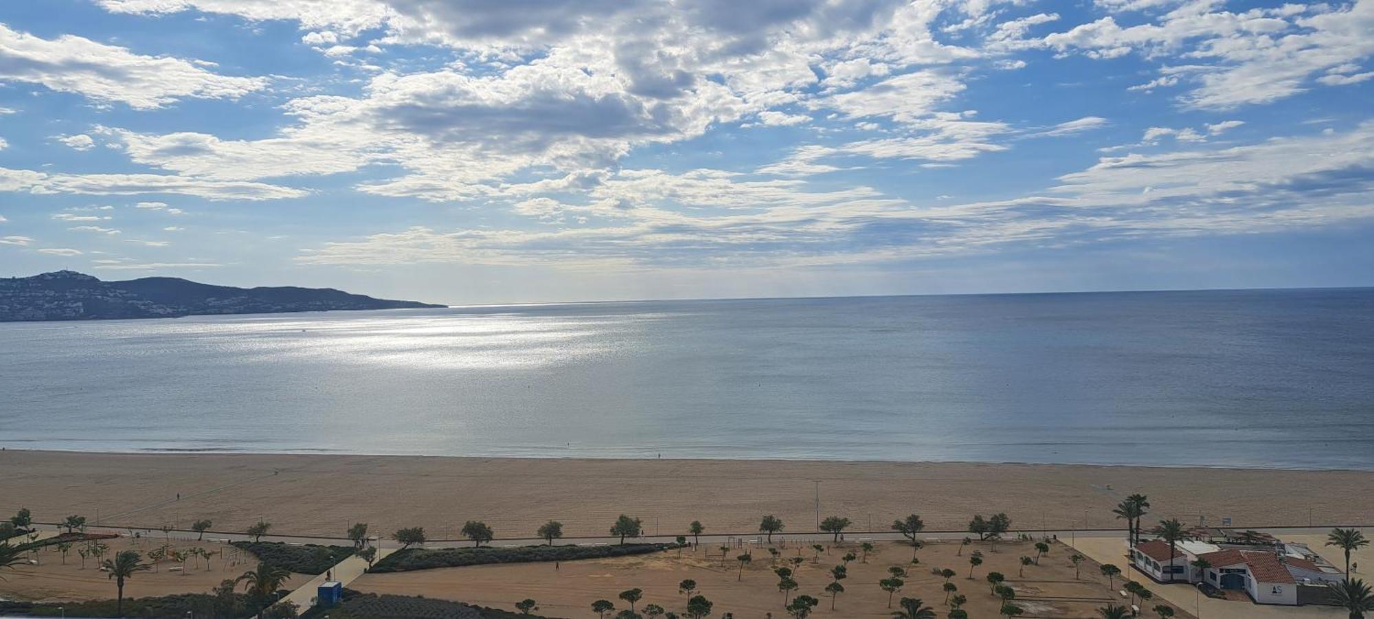 Estudio En Primera Linea De Mar Empuriabrava Kültér fotó